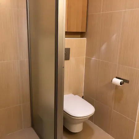 Cozy 2 Bed With Pool - 20 Min Walk To * Klorakas