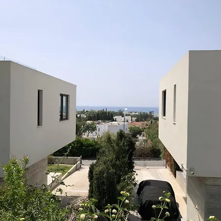 Cozy 2 Bed With Pool - 20 Min Walk To Apartmán